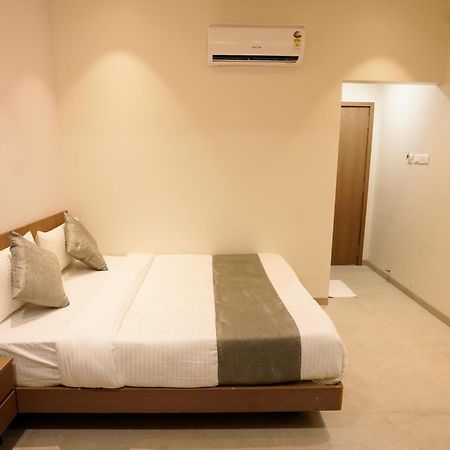 A Square Executive Hotel Αουρανγκαμπάντ Εξωτερικό φωτογραφία