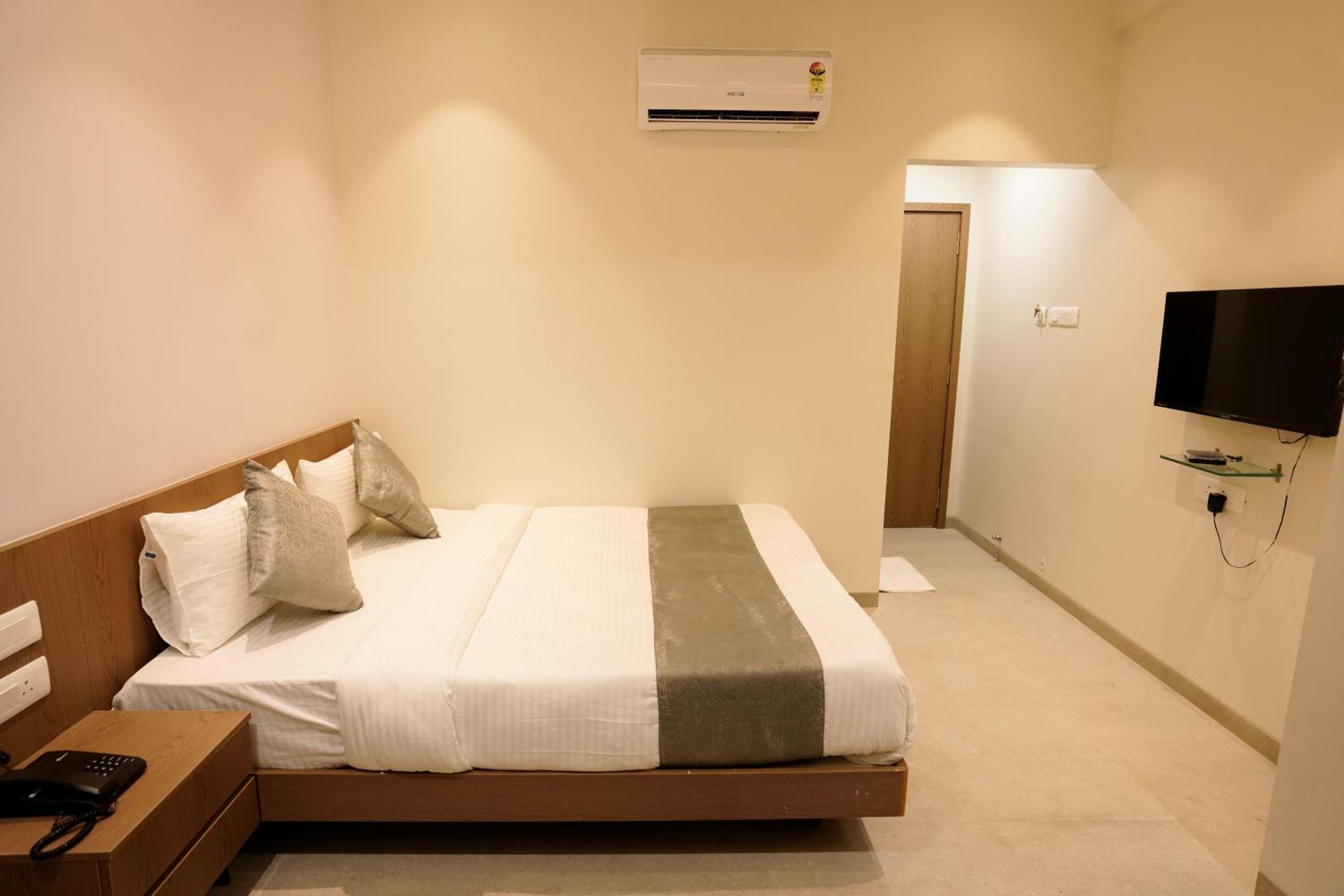 A Square Executive Hotel Αουρανγκαμπάντ Εξωτερικό φωτογραφία