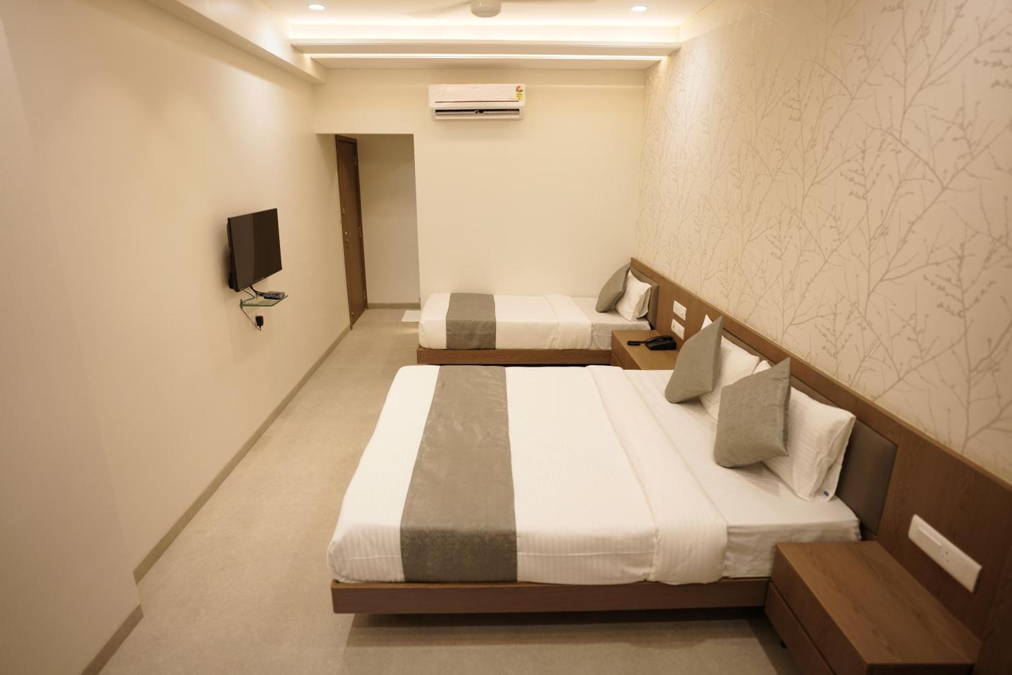 A Square Executive Hotel Αουρανγκαμπάντ Εξωτερικό φωτογραφία